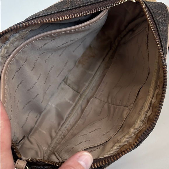 Michael Kors crossbody bag signature brown logo print canvas chain trimmed strap - Picture 15 of 16